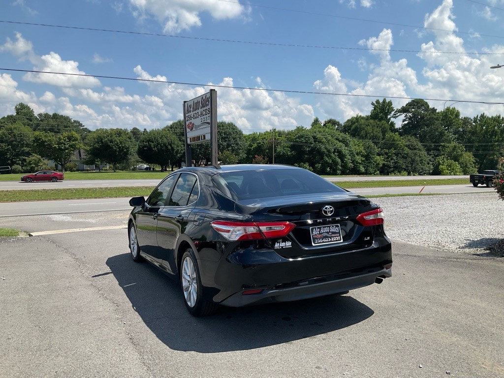2018 Toyota Camry Image 4