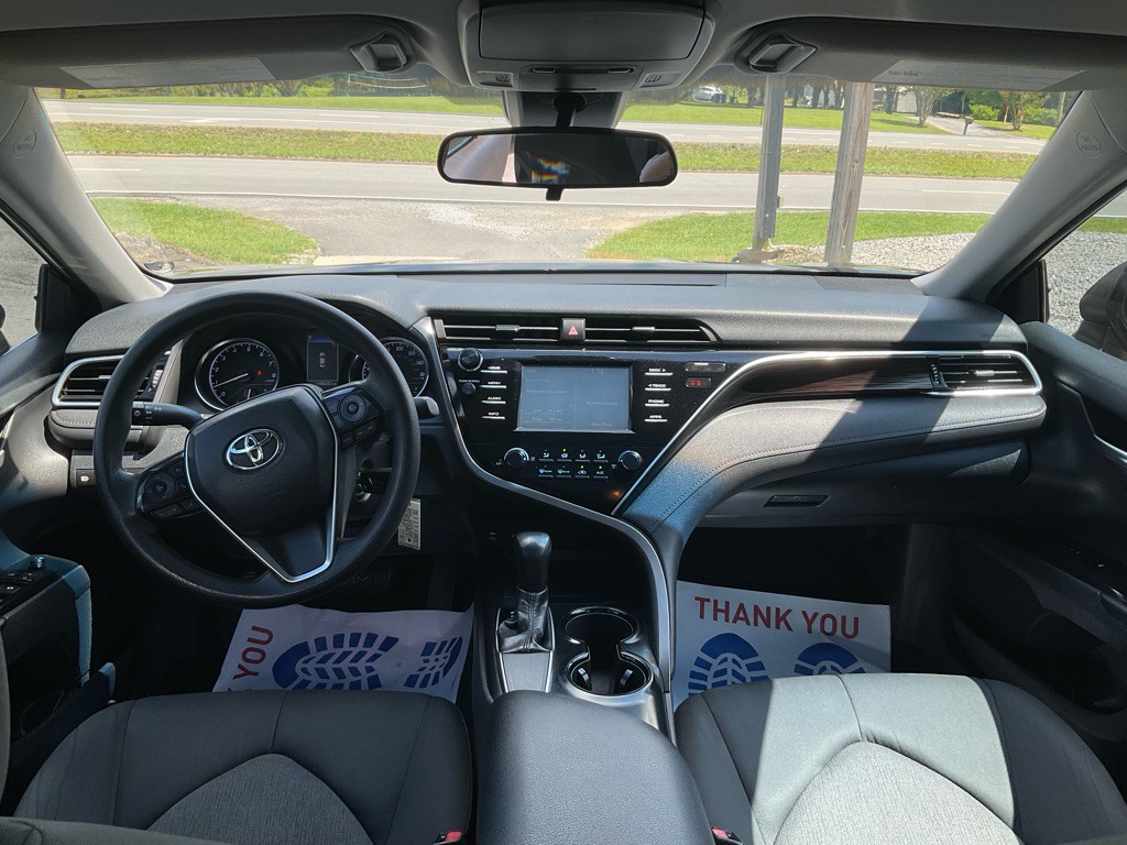2018 Toyota Camry Image 13