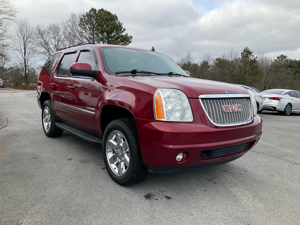2010 GMC Yukon Image 2
