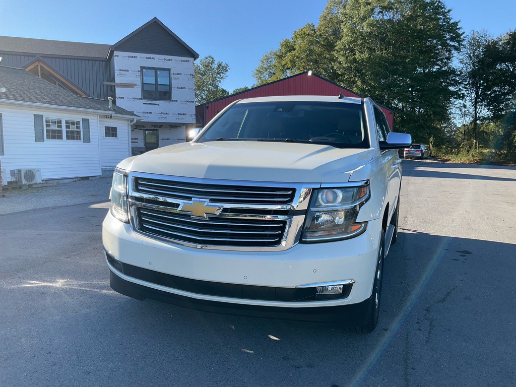 2015 Chevrolet Tahoe Image 2