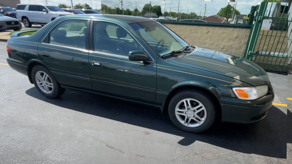 2001 Toyota Camry Image 3