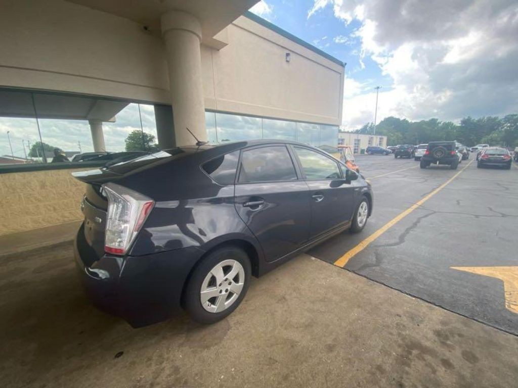 2011 Toyota Prius Image 9