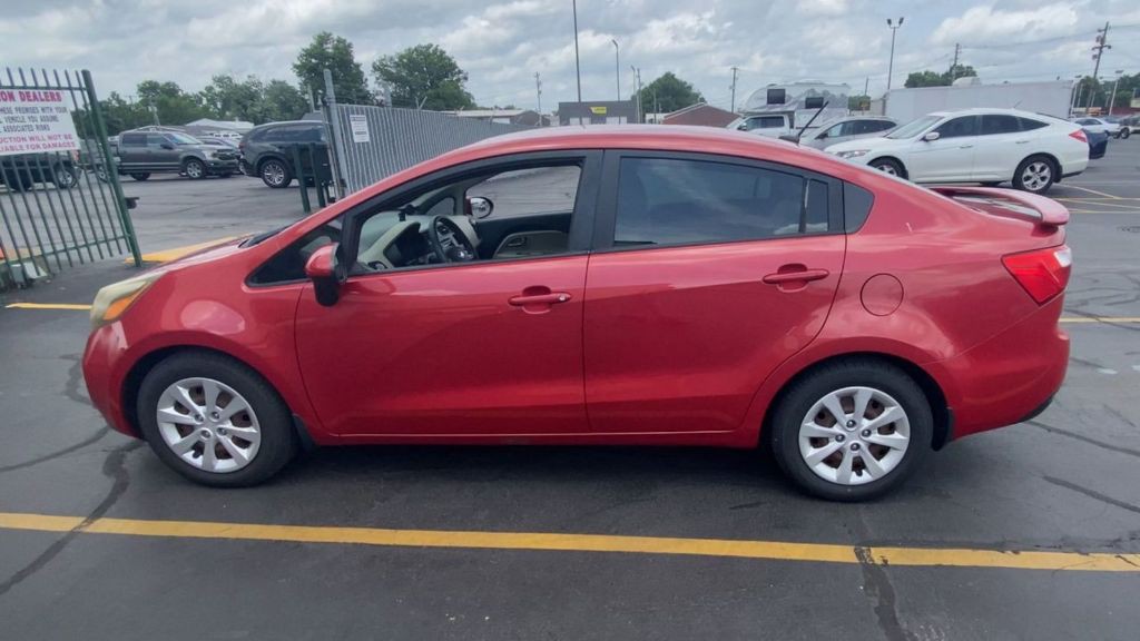 2013 Kia Rio Image 2