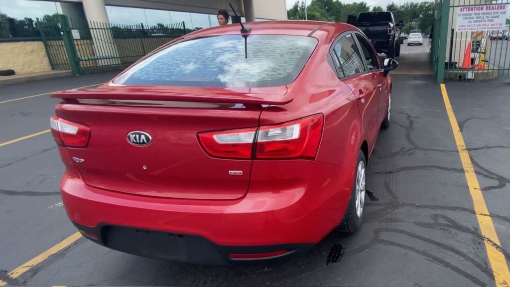 2013 Kia Rio Image 3