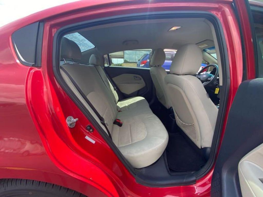 2013 Kia Rio Image 10