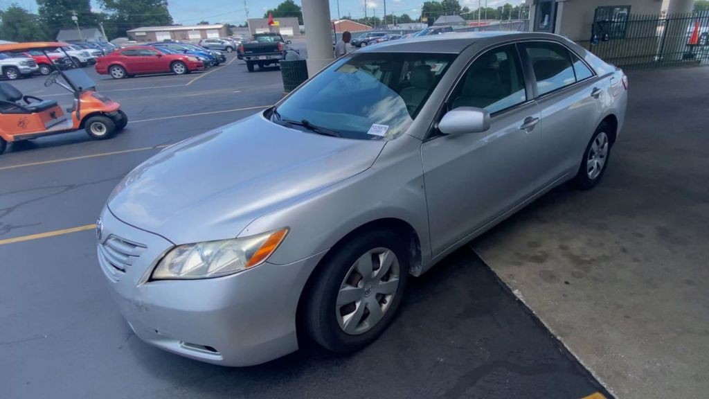 2009 Toyota Camry Image 2