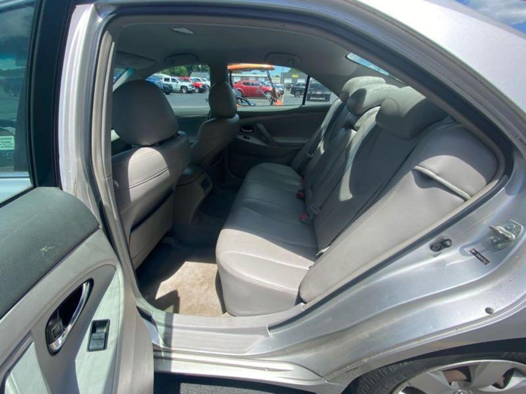 2009 Toyota Camry Image 7
