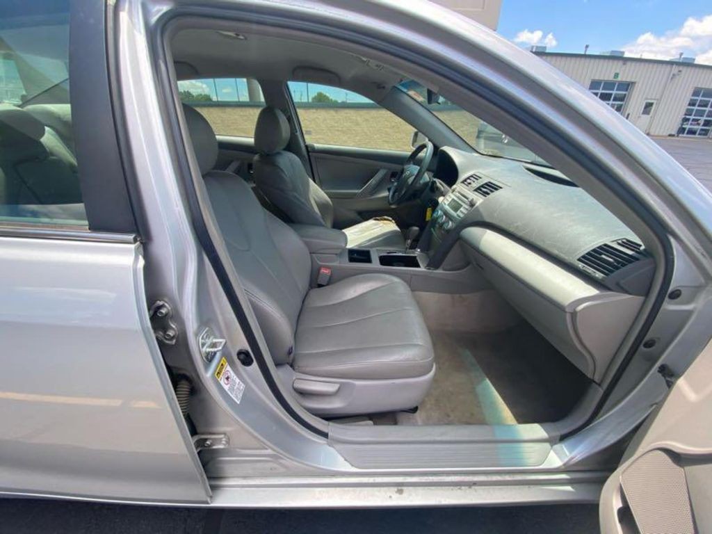 2009 Toyota Camry Image 15