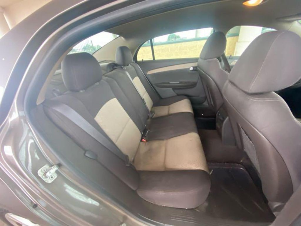 2012 Chevrolet Malibu Image 16