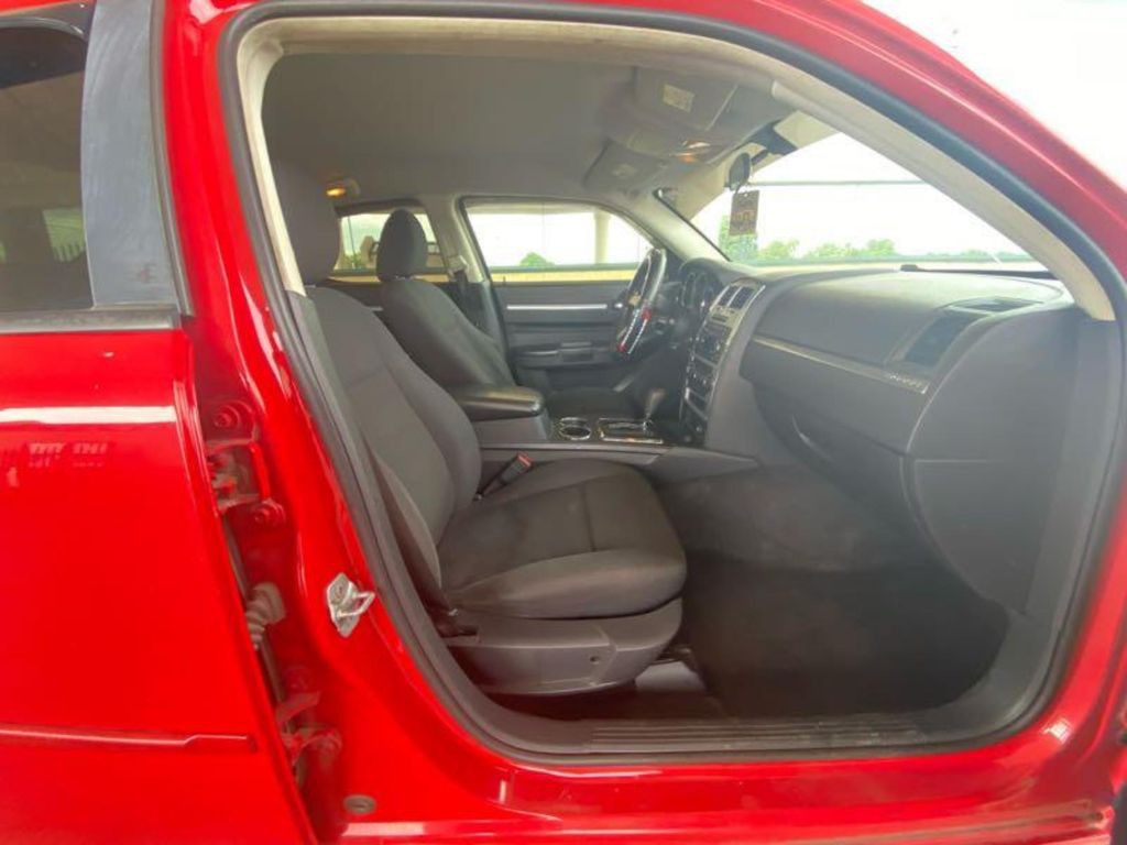 2010 Dodge Charger Image 11