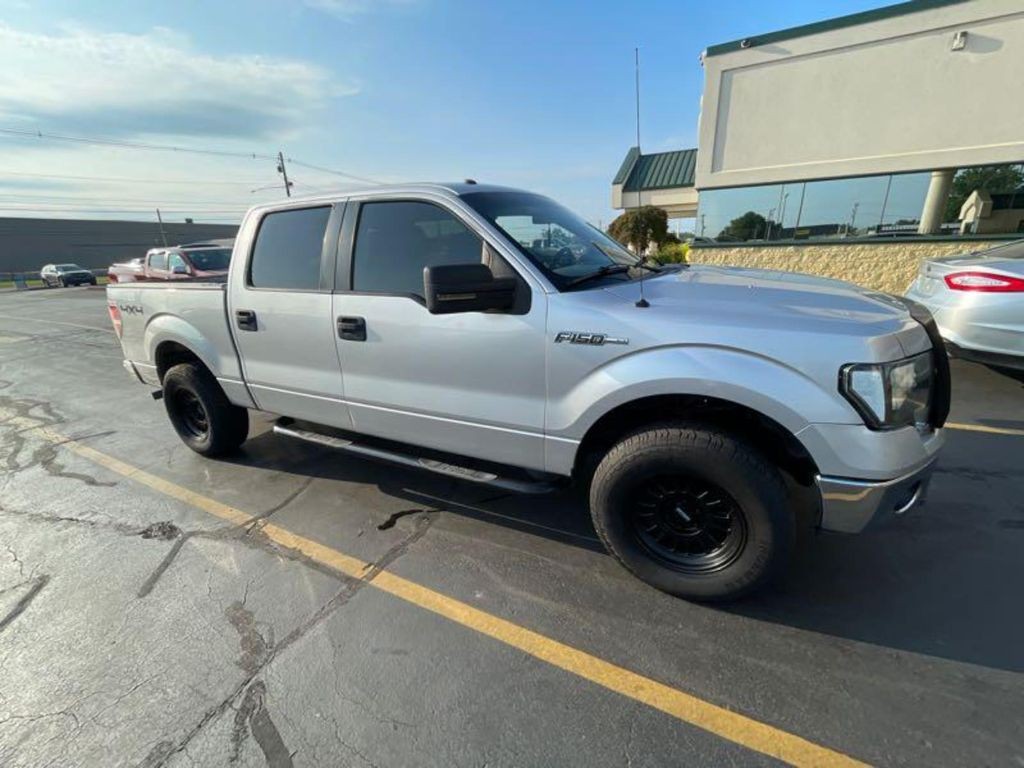 2011 Ford F-150 Image 2
