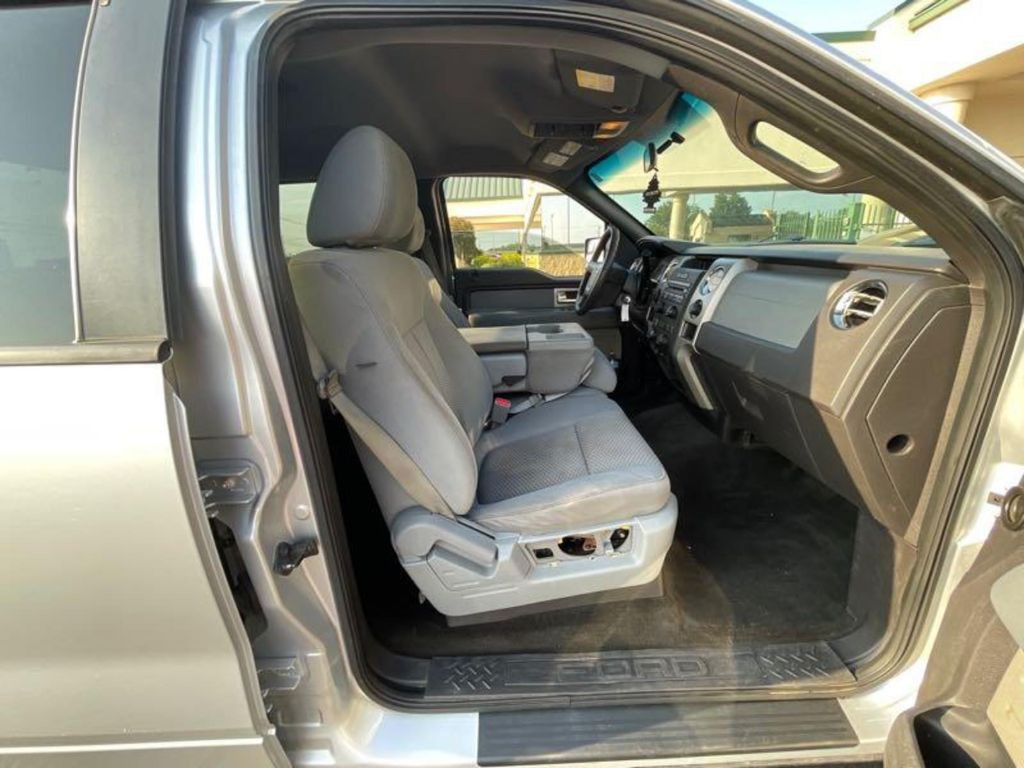 2011 Ford F-150 Image 6