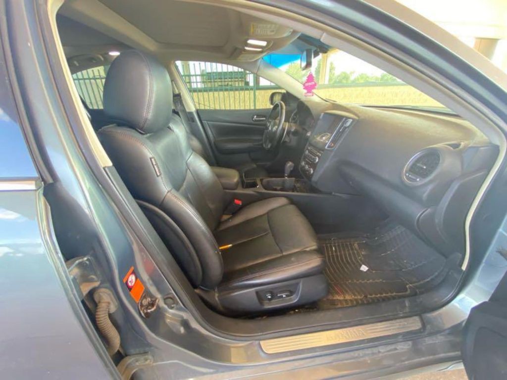 2009 Nissan Maxima Image 19