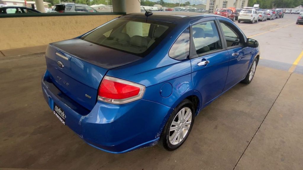 2010 Ford Focus Image 3