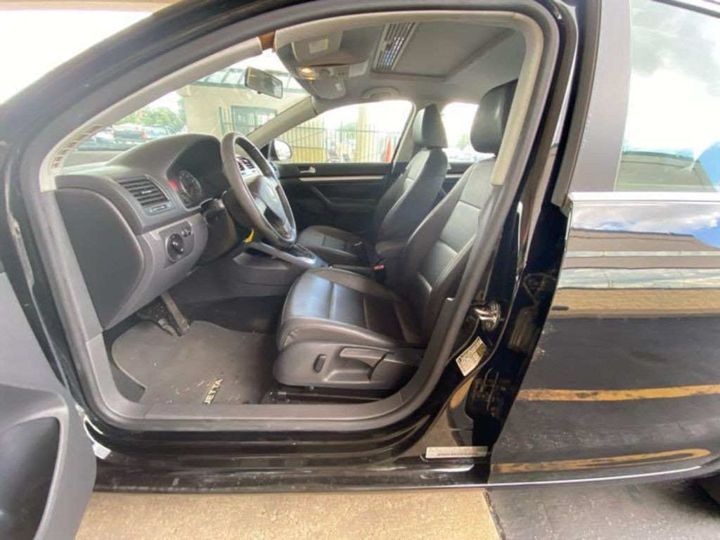 2009 Volkswagen Jetta Image 10