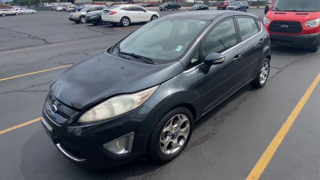 2011 Ford Fiesta Image 3