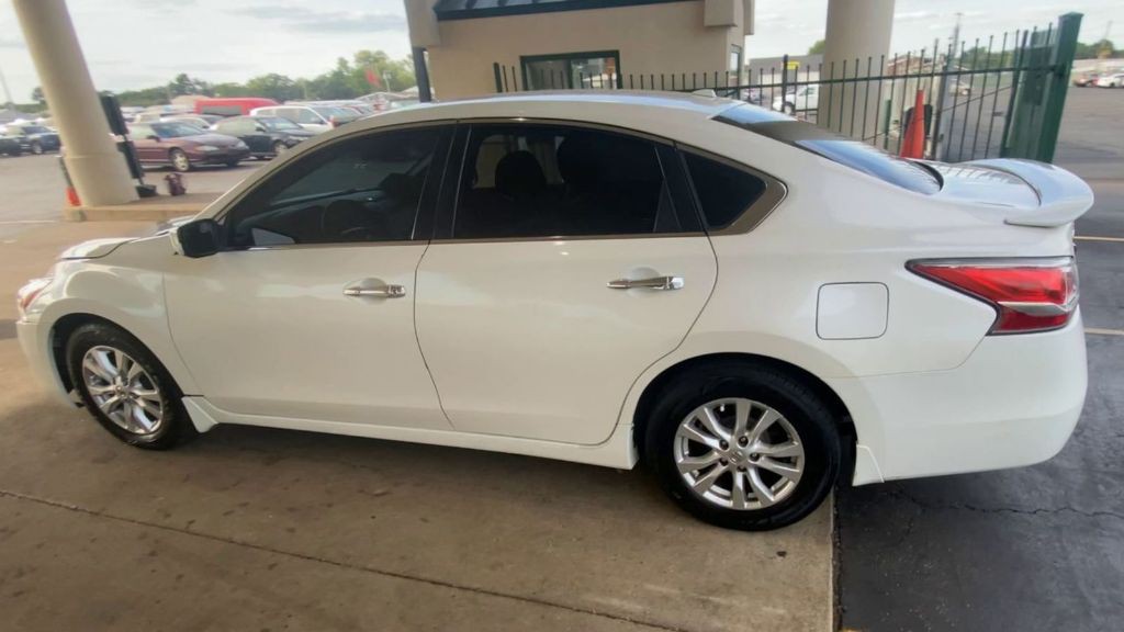 2014 Nissan Altima Image 2