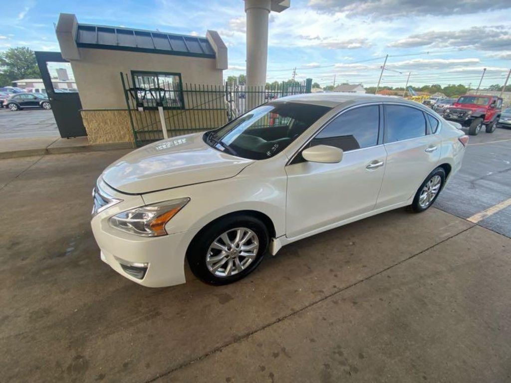 2014 Nissan Altima Image 5