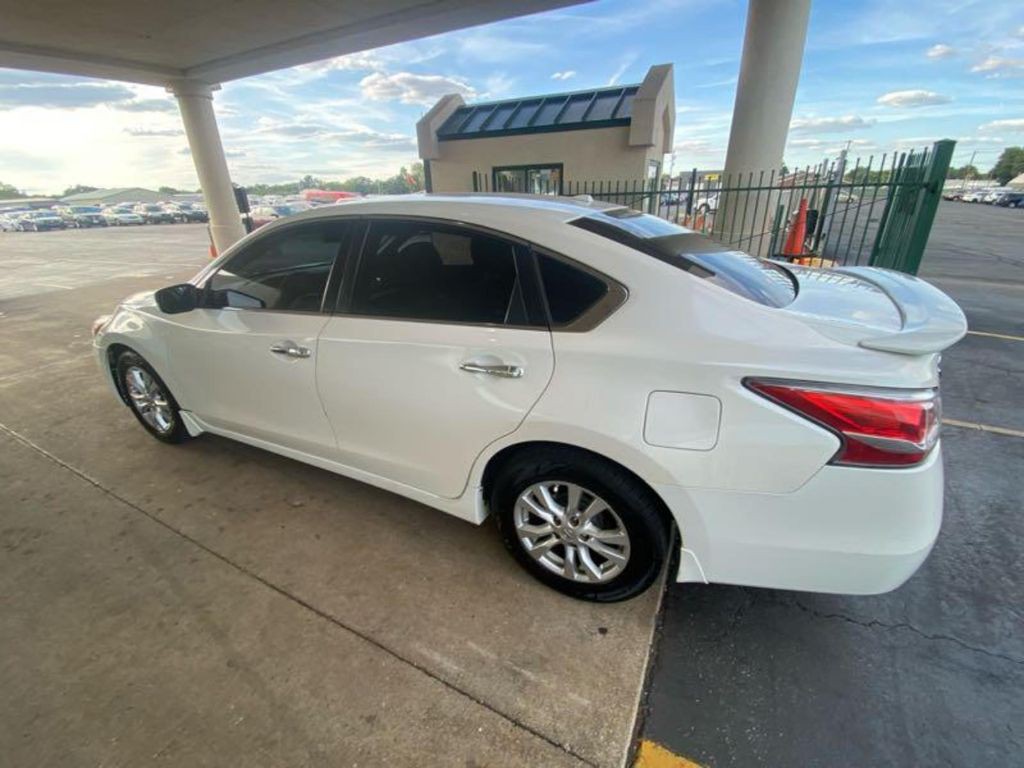 2014 Nissan Altima Image 6