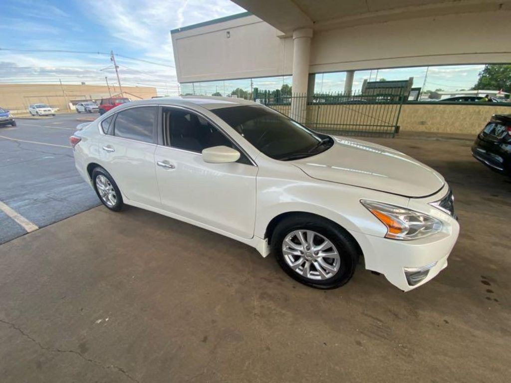 2014 Nissan Altima Image 7