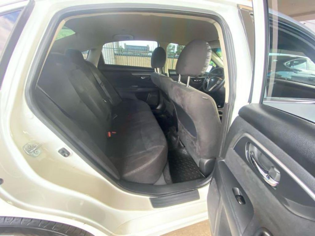 2014 Nissan Altima Image 12