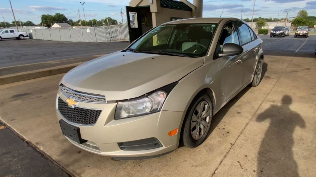 2014 Chevrolet Cruze Image 5