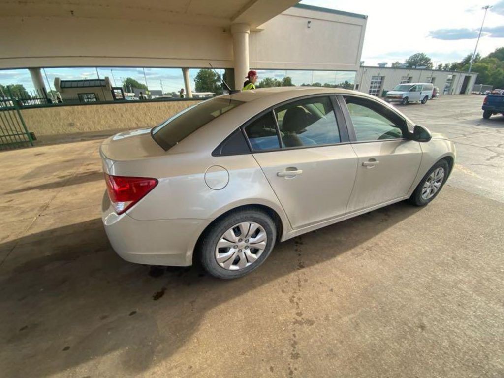 2014 Chevrolet Cruze Image 6