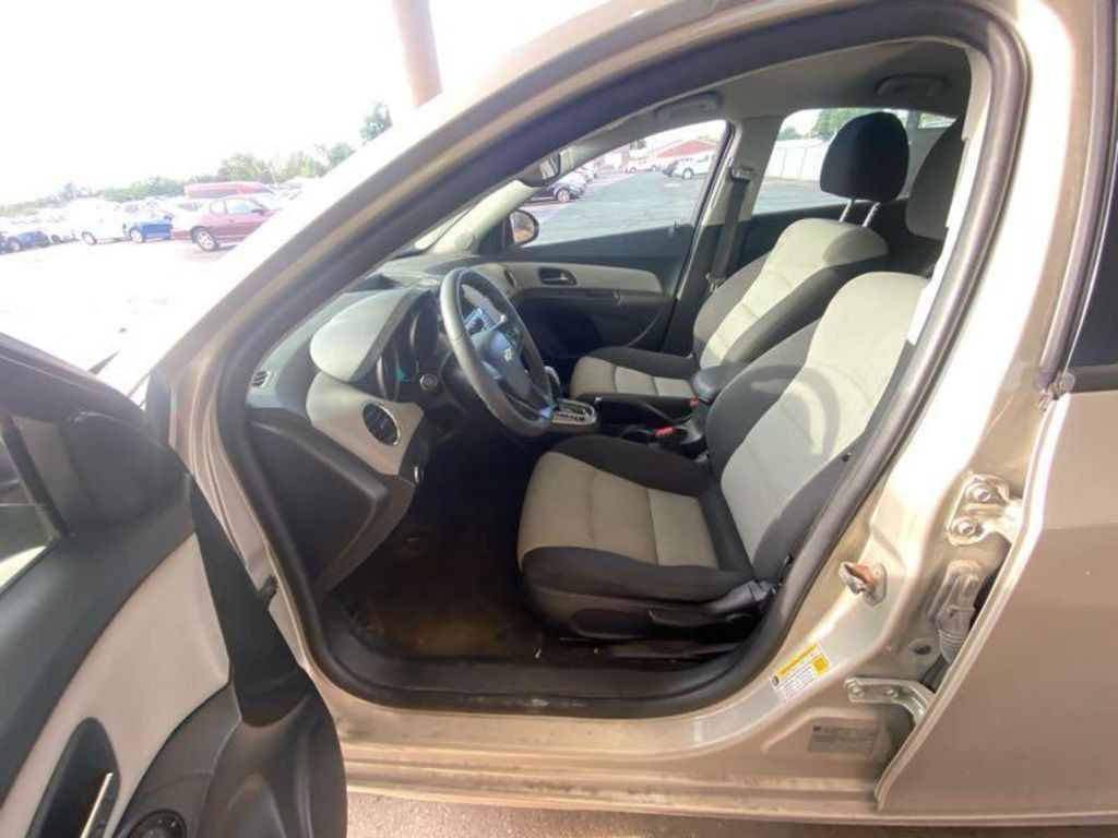 2014 Chevrolet Cruze Image 10