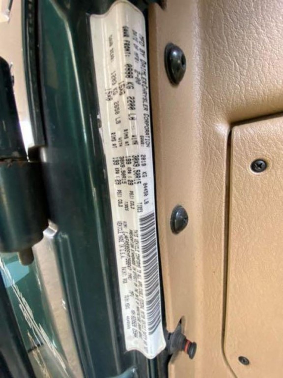 2000 Jeep Wrangler Image 9