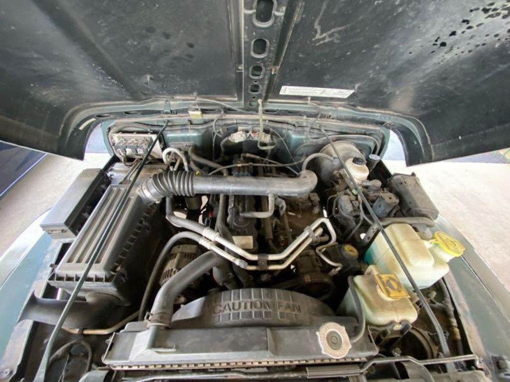 2000 Jeep Wrangler Image 10