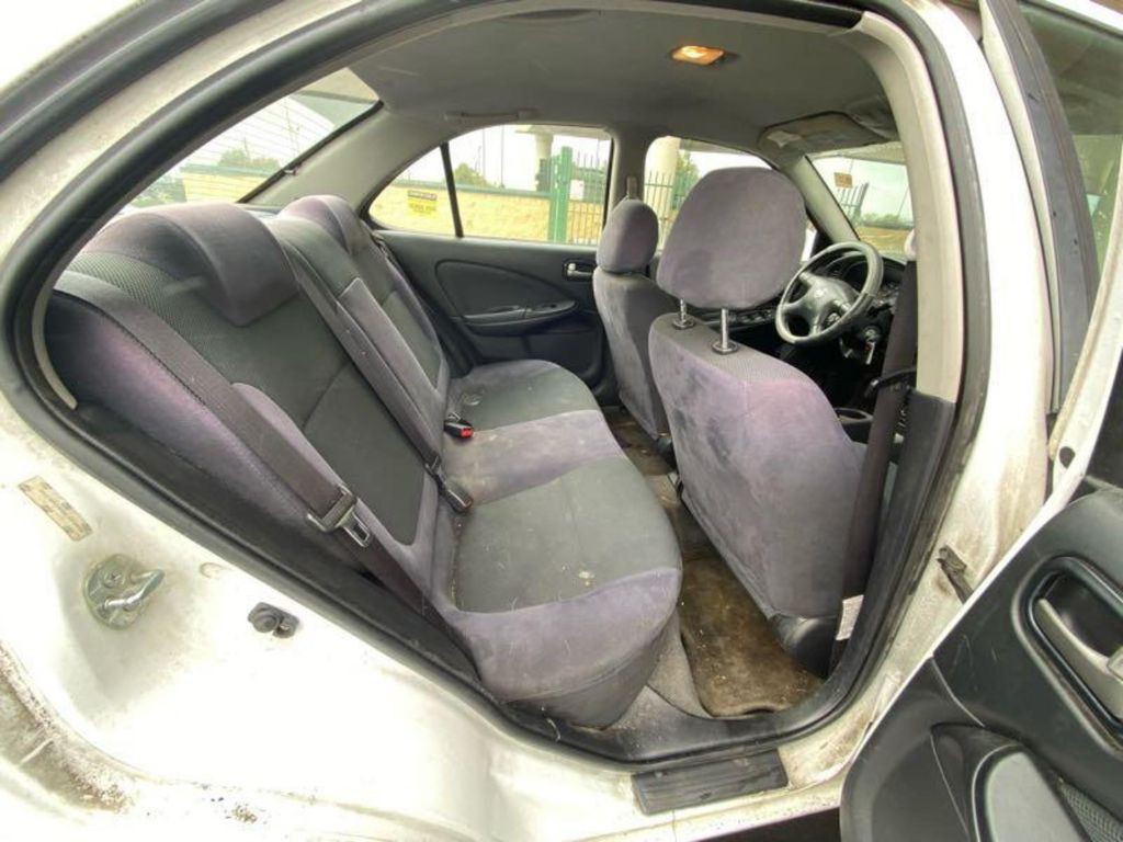 2006 Nissan Sentra Image 13