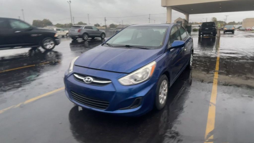 2016 Hyundai Accent Image 3