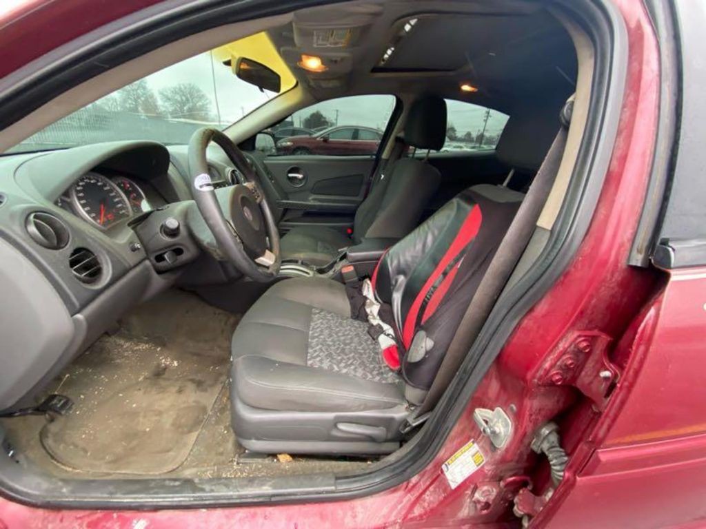 2007 Pontiac Grand Prix Image 7