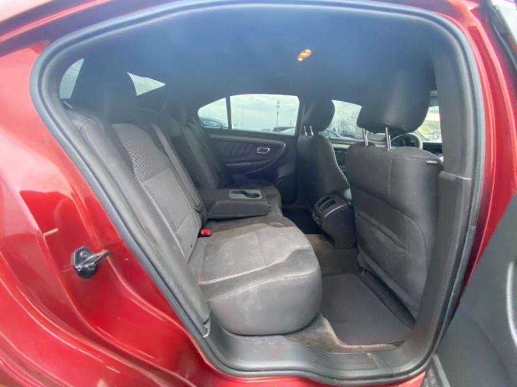 2014 Ford Taurus Image 8