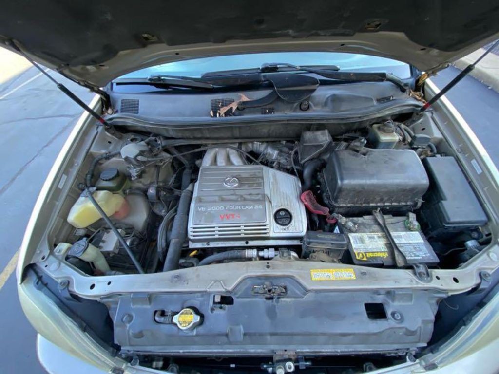 1999 Lexus RX Image 11