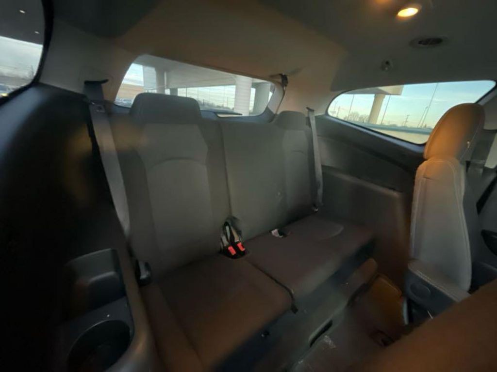 2017 Chevrolet Traverse Image 19