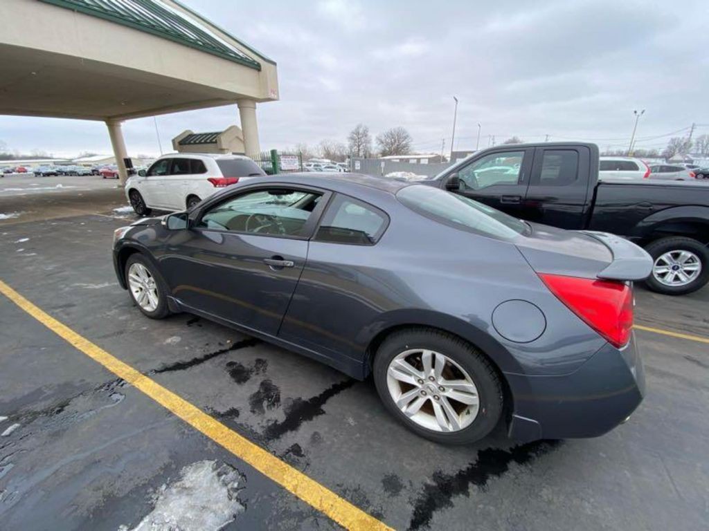 2010 Nissan Altima Image 6