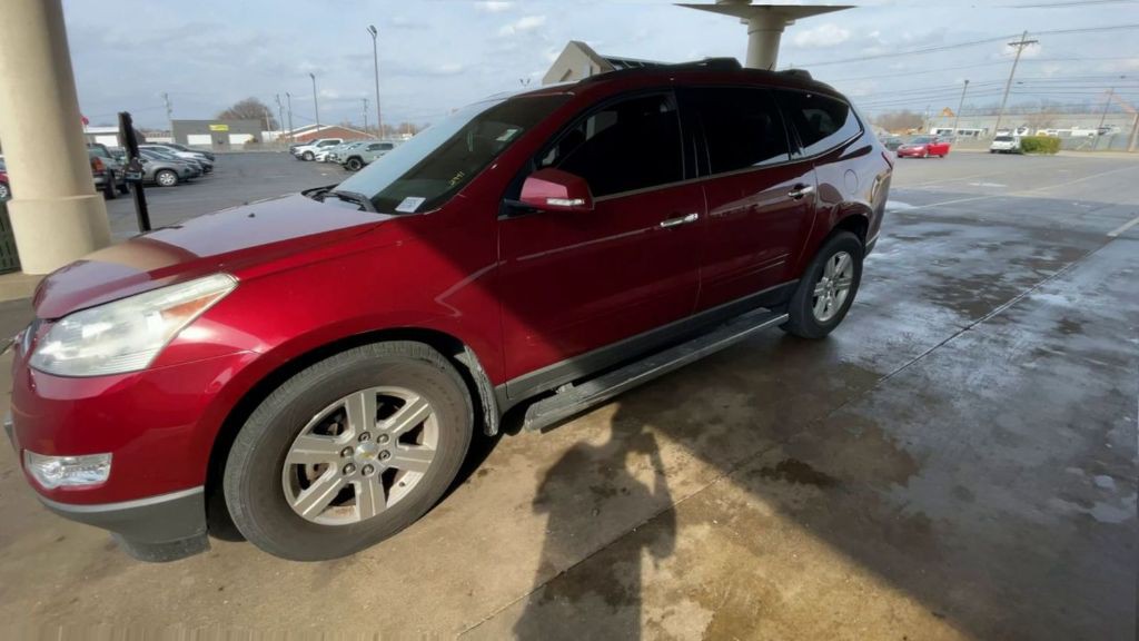 2011 Chevrolet Traverse Image 1