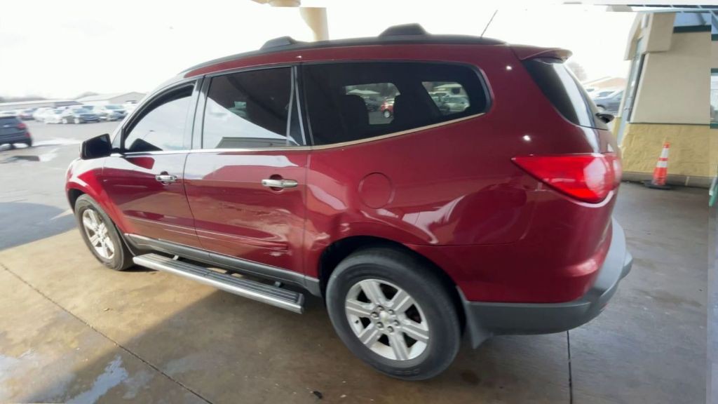 2011 Chevrolet Traverse Image 6