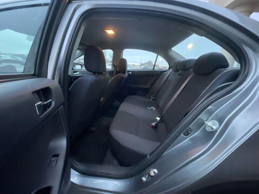 2016 Mitsubishi Lancer Image 8