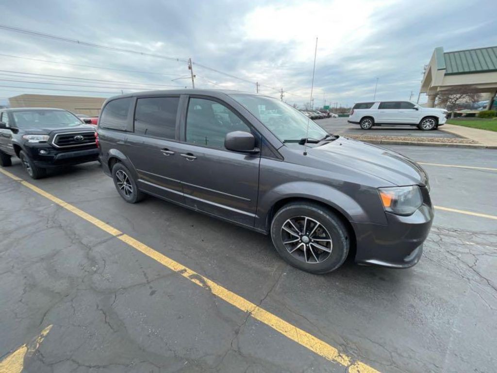 2015 Dodge Grand Caravan Image 1
