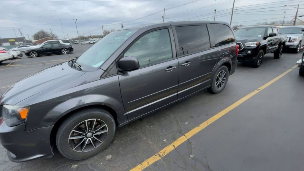 2015 Dodge Grand Caravan Image 2