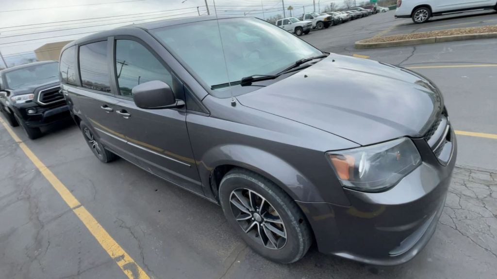 2015 Dodge Grand Caravan Image 4