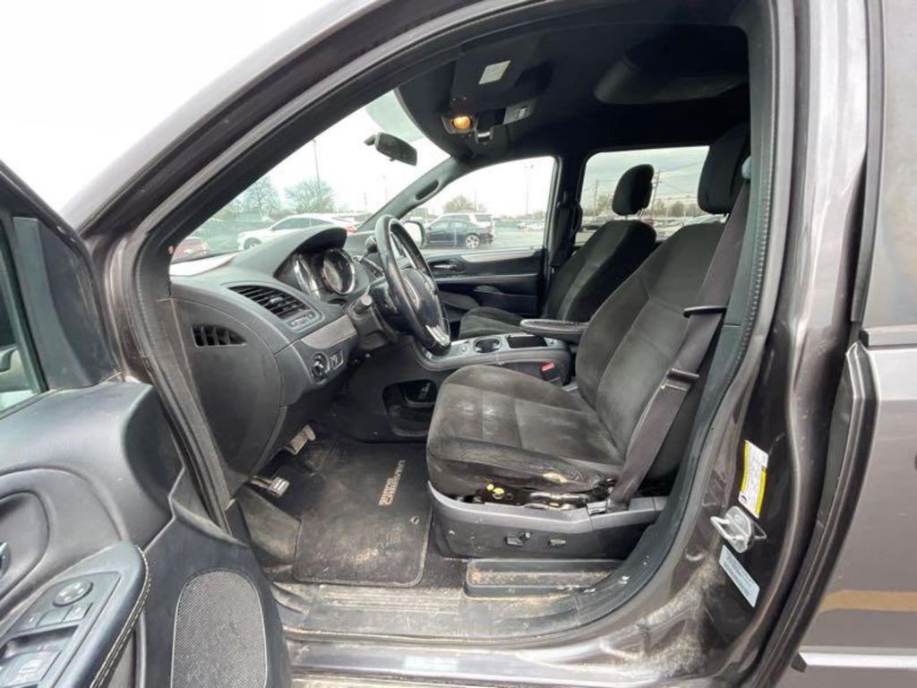 2015 Dodge Grand Caravan Image 7