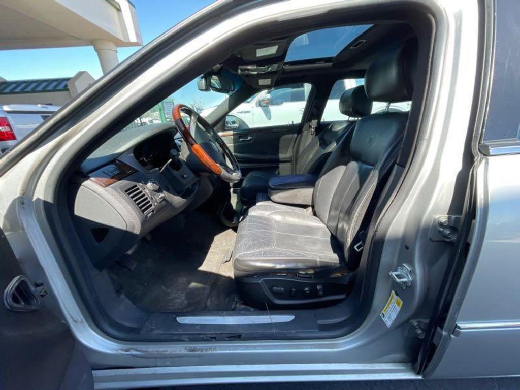 2006 Cadillac DTS Image 4