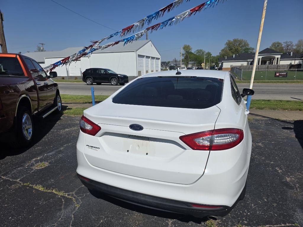 2016 Ford Fusion Image 2