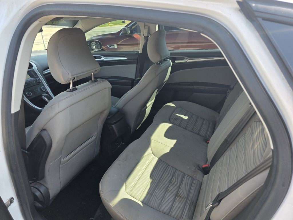 2016 Ford Fusion Image 6