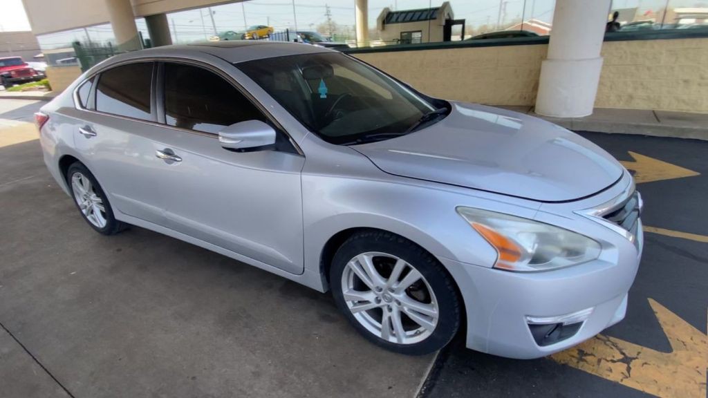 2013 Nissan Altima Image 2