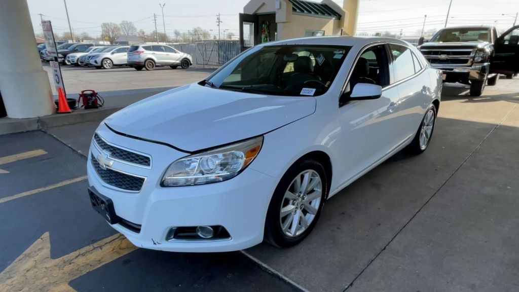2013 Chevrolet Malibu Image 6