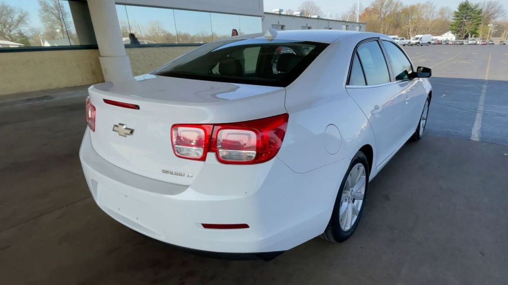 2013 Chevrolet Malibu Image 7